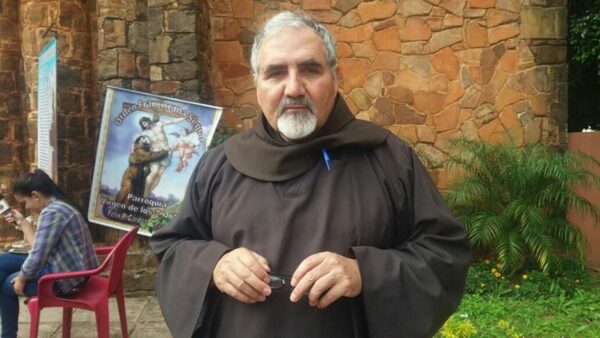 Papa Francisco crea la diócesis de Caazapá y nombra como primer obispo al franciscano Benítez