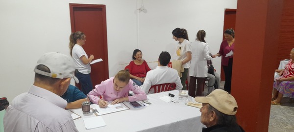 Éxito en la jornada de prótesis dental gratuita para adultos mayores en el barrio San Pedro