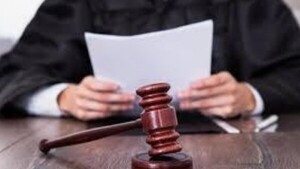 Histórica condena a léka por ser tie' ỹ frente a una nena