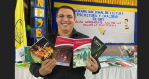 Escritor franqueño recibe reconocimiento internacional en el ámbito cultural - ADN Digital