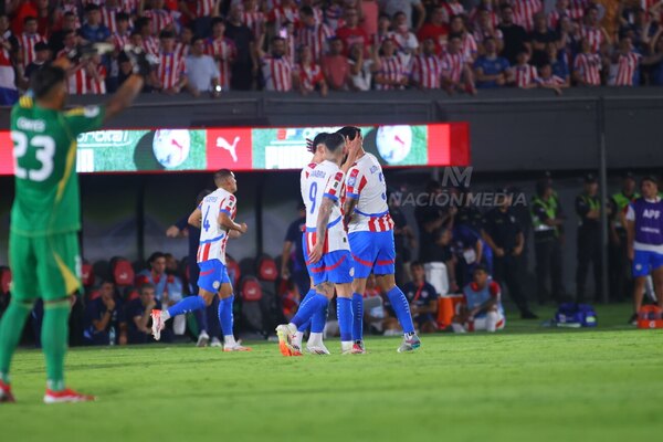 Versus / El agradecimiento de un histórico de la Albirroja al plantel actual
