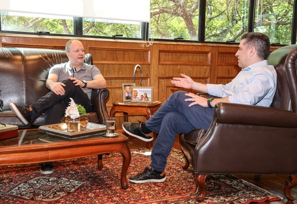 Mitic y MEF coordinan acciones para optimizar la transformación digital del Estado - .::Agencia IP::.