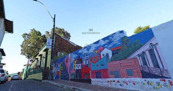 La Nación / Murales y reformas para revitalizar el turístico barrio Loma San Jerónimo