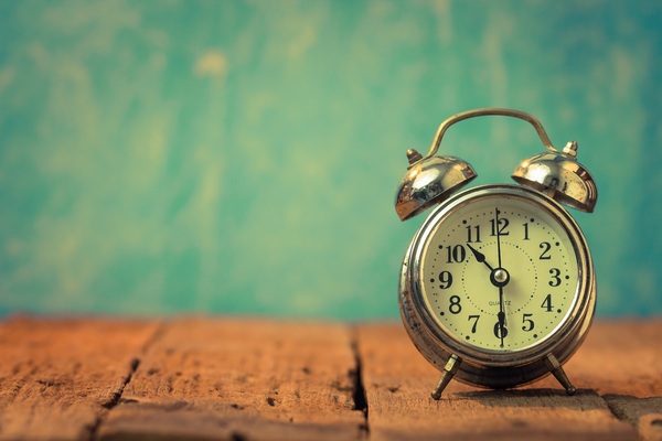 Apareció el horario de invierno en algunos dispositivos y causó confusión - trece