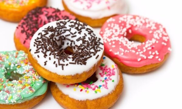 No solo el azúcar: cuál es el tipo de alimentos que causa caries y pocos lo saben