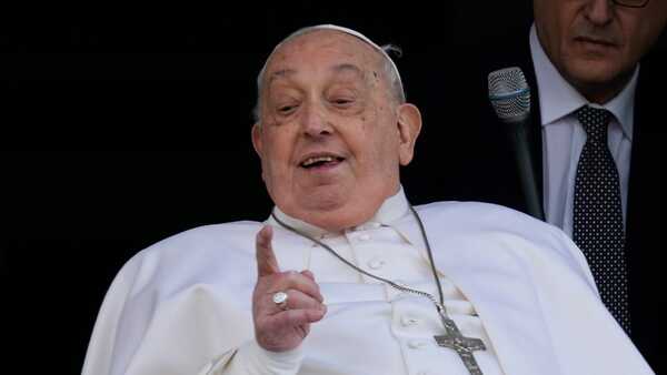 Después de un mes, el Papa Francisco regresó al Vaticano - Unicanal
