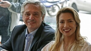 Ex primera dama argentina acusa a Fernández de organizar la 'fiesta de Olivos' en pandemia