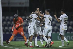 Guaraní aprovecha un “regalo” y se coloca como único escolta