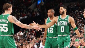 Versus / Tatum lidera a los Celtics en la victoria sobre Portland