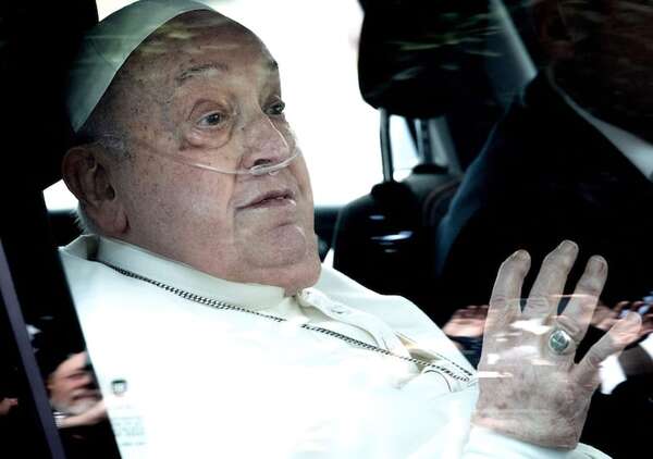 Incertidumbre ante la convalecencia del papa Francisco en el Vaticano - Mundo - ABC Color