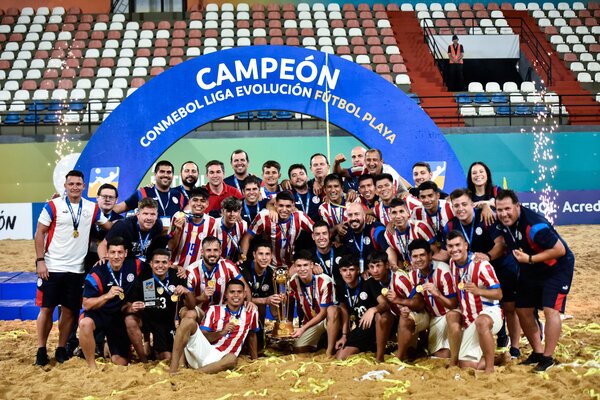 Paraguay campeón de la Liga Evolución de Futbol Playa - 1000 Noticias