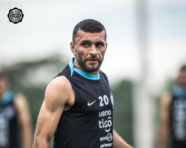 Sorpresiva salida: El "Demonio" Bareiro ya no es jugador de Olimpia - trece