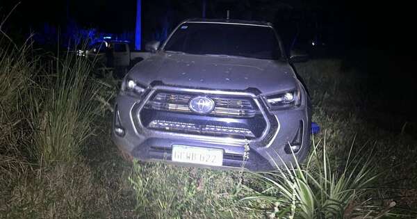 Diario HOY | Robaron camioneta de alta gama y acabaron abandonándola en Itauguá