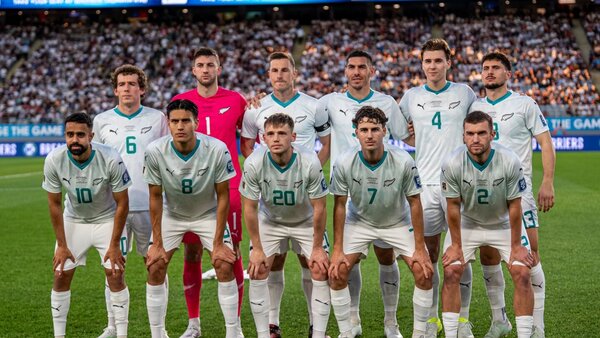 Nueva Zelanda golea a Nueva Caledonia y accede al Mundial 2026