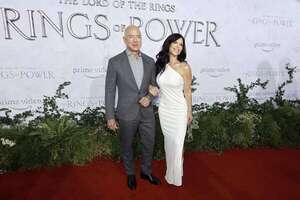 Jeff Bezos ya prepara su boda con Lauren Sánchez - Gente - ABC Color