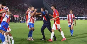 Versus / Juan José Cáceres, el nuevo lateral indiscutible que tiene Paraguay