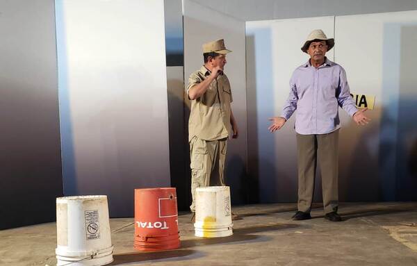 Obra teatral: Comisario oike escuelitape con gran éxito en Luque •