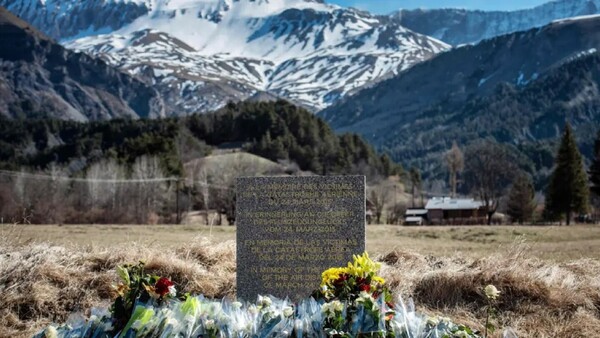 La hija de una víctima del avión de Germanwings pide que la UE asuma la regla sobre bajas