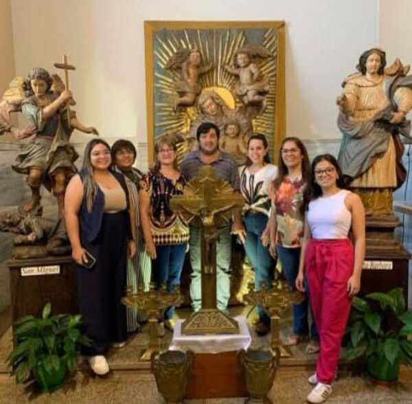 Familia Haurón realiza importante donación a la Diócesis de Encarnación