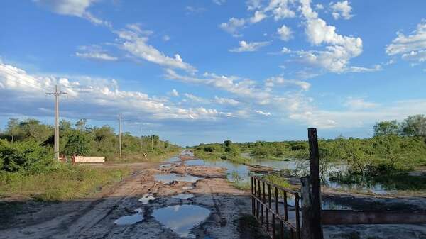 Alto Paraguay: tras las primeras lluvias se inundan caminos y las localidades están aisladas - Noticias del Chaco - ABC Color