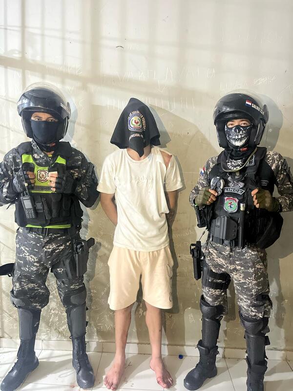 Detienen a dos presuntos miembros del Clan Rotela en Barrio Obrero - 1000 Noticias