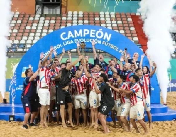 Los Pynandi, campeones de la Conmebol Liga Evolución Fútbol Playa 2024 - ADN Digital