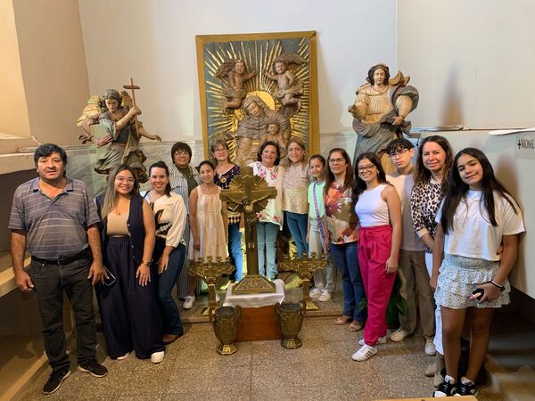 Familia Haurón realiza importante donación a la Diócesis de Encarnación