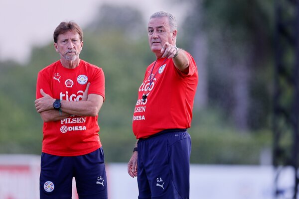 Este es el probable once que prepara Alfaro para medir a Colombia - trece