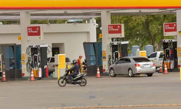 Shell se suma a Petropar y baja G. 300 los precios de sus combustibles – Prensa 5