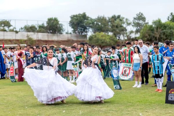 El campeón vigente más otros cinco equipos debutaron con victoria - La Clave