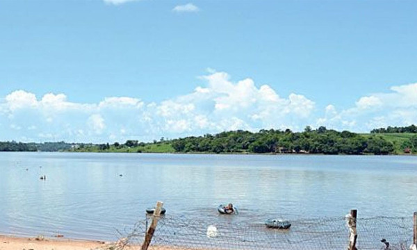 Niña desaparece de su casa y es hallada sin ropa y desorientada a orillas del lago Acaray - OviedoPress