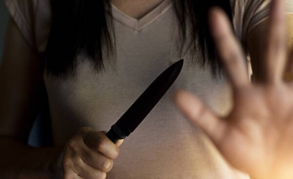 Adolescente imputada tras agredir a su madre con cuchillo