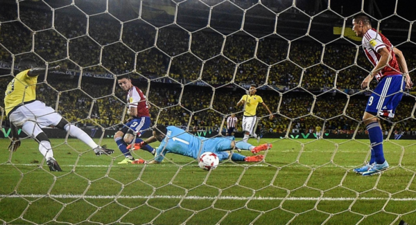 Versus / Los números positivos de Paraguay jugando en Colombia