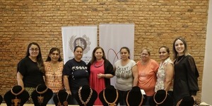 Artesanas de Cateura abren nuevas oportunidades de exportación - ADN Digital
