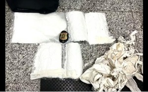 Cae paraguayo “forrado” con drogas en el aeropuerto de Cascavel