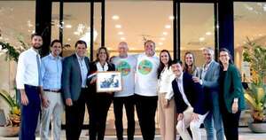 La Nación / LQF recibe el Premio Partner of the Year 2024 de Nutricia Worldwide