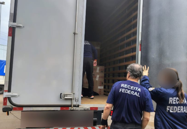 La Receita Federal incauta una carga millonaria de cigarrillos - La Clave