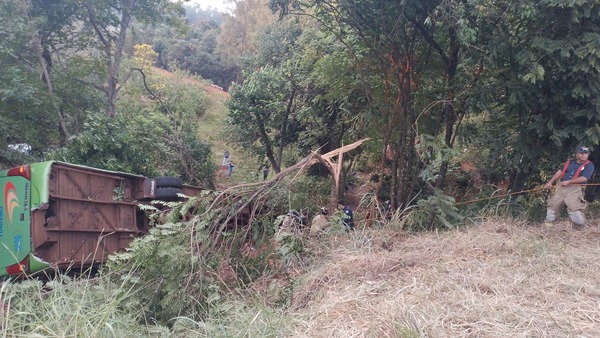 Grave accidente en Edelira deja dos fallecidos y varios heridos - Unicanal