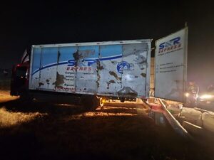 Minga Guazú: tres hombres armados asaltan camión de una transportadora - ADN Digital