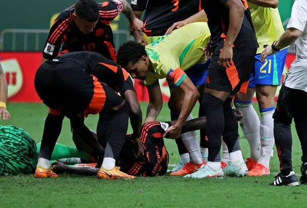 Versus / Baja confirmada en Colombia para medir a Paraguay