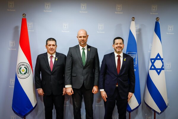 Horacio Cartes inició su agenda en Israel: será orador en foro internacional - trece