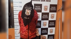 Joven adicto golpeó a su padre anciano y ahora fue imputado