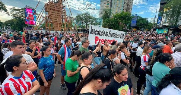 La Nación / Culminó manifestación en el centro de CDE sin incidentes, según la Policía