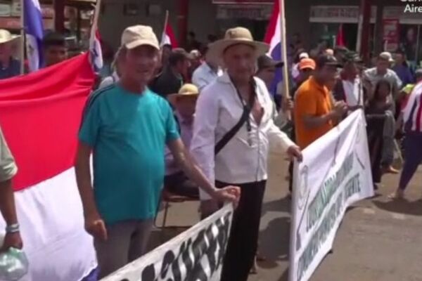 Más de 80 organizaciones marchan hoy en todo el país - SNT