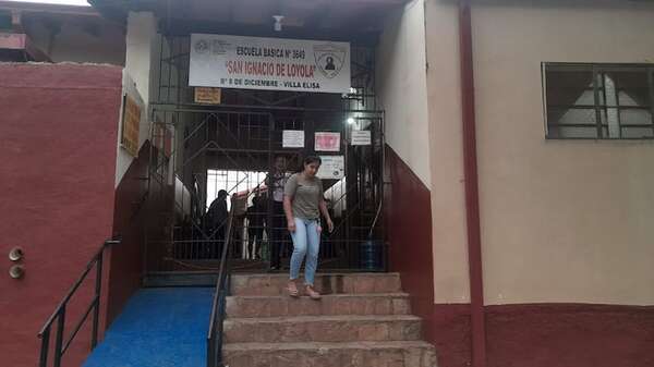 Roban cables de una escuela de Villa Elisa - Nacionales - ABC Color