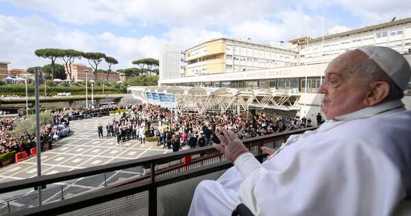 Diario HOY | El papa Francisco se recupera con fisioterapia, misa y trabajo