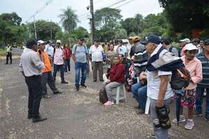 Adultos mayores acompañan movilizaciones desde Ayolas, San Patricio y Santa Rosa, Misiones - Nacionales - ABC Color