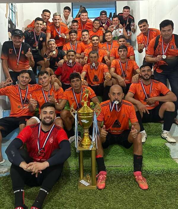 Torres Cué, entre los 17 representantes de UFI en la Copa Paraguay 2025 - Fútbol - ABC Color