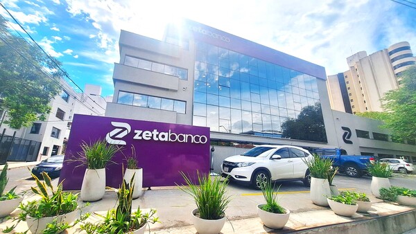 Zeta Banco: Celebra un año de éxito con innovación y siendo la aliada de las PYMEs
