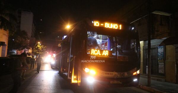 La Nación / Servicio nocturno Búho: buses realizaron 7.300 validaciones en su primer mes